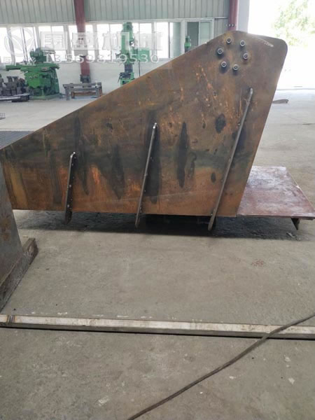 單臺板振動(dòng)放礦機(jī)聯(lián)系 單臺板振動(dòng)放礦機(jī)聯(lián)系
